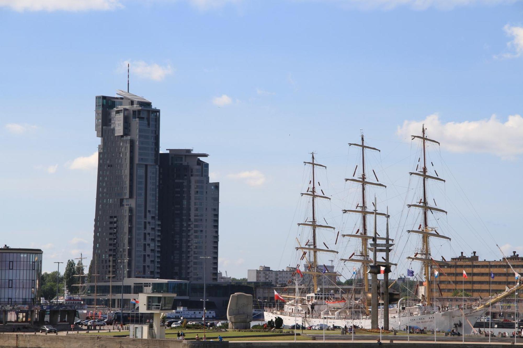 Apartamenty Sea Towers 格丁尼亚 外观 照片